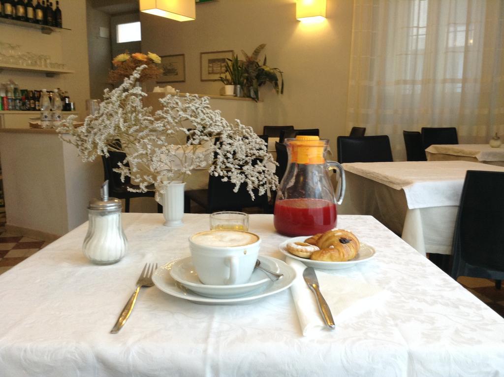 Albergo Giugni Prato  Zewnętrze zdjęcie