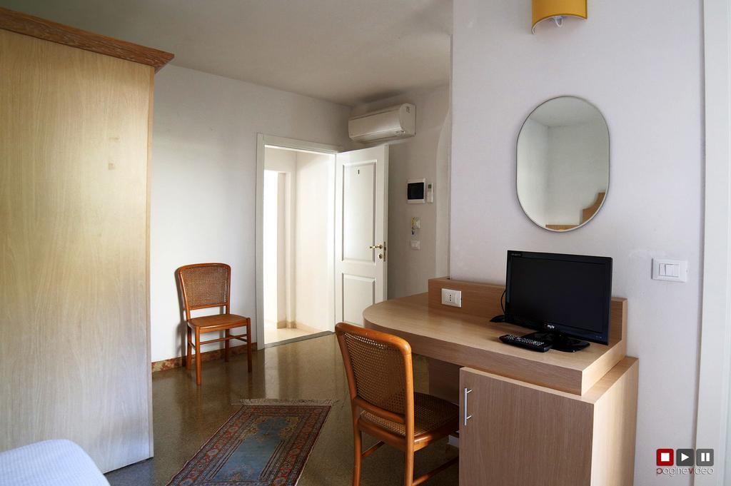 Albergo Giugni Prato  Zewnętrze zdjęcie