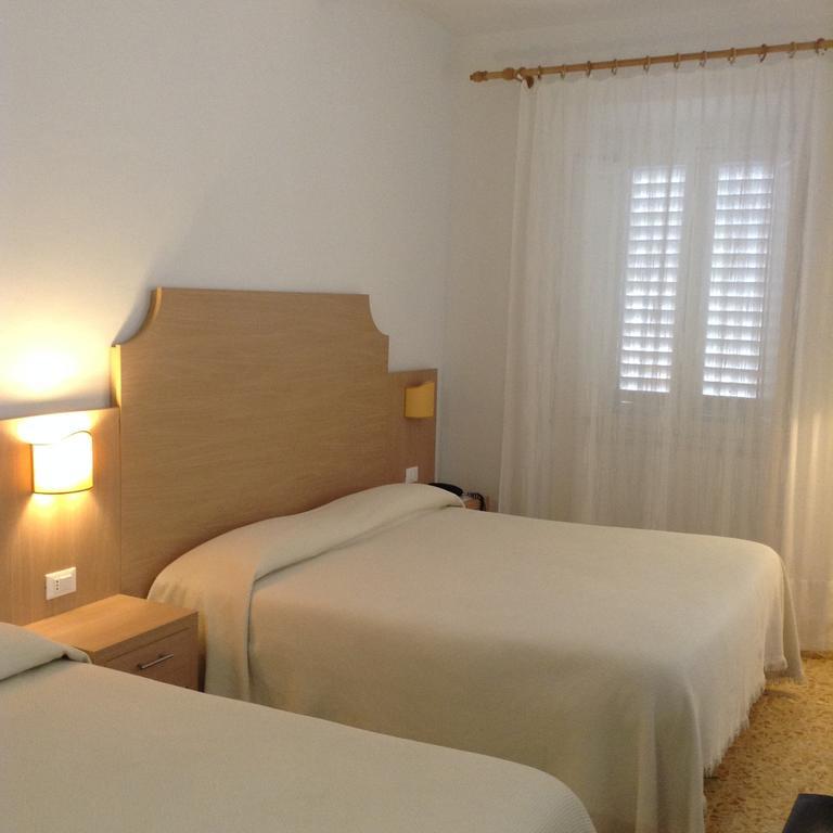 Albergo Giugni Prato  Zewnętrze zdjęcie
