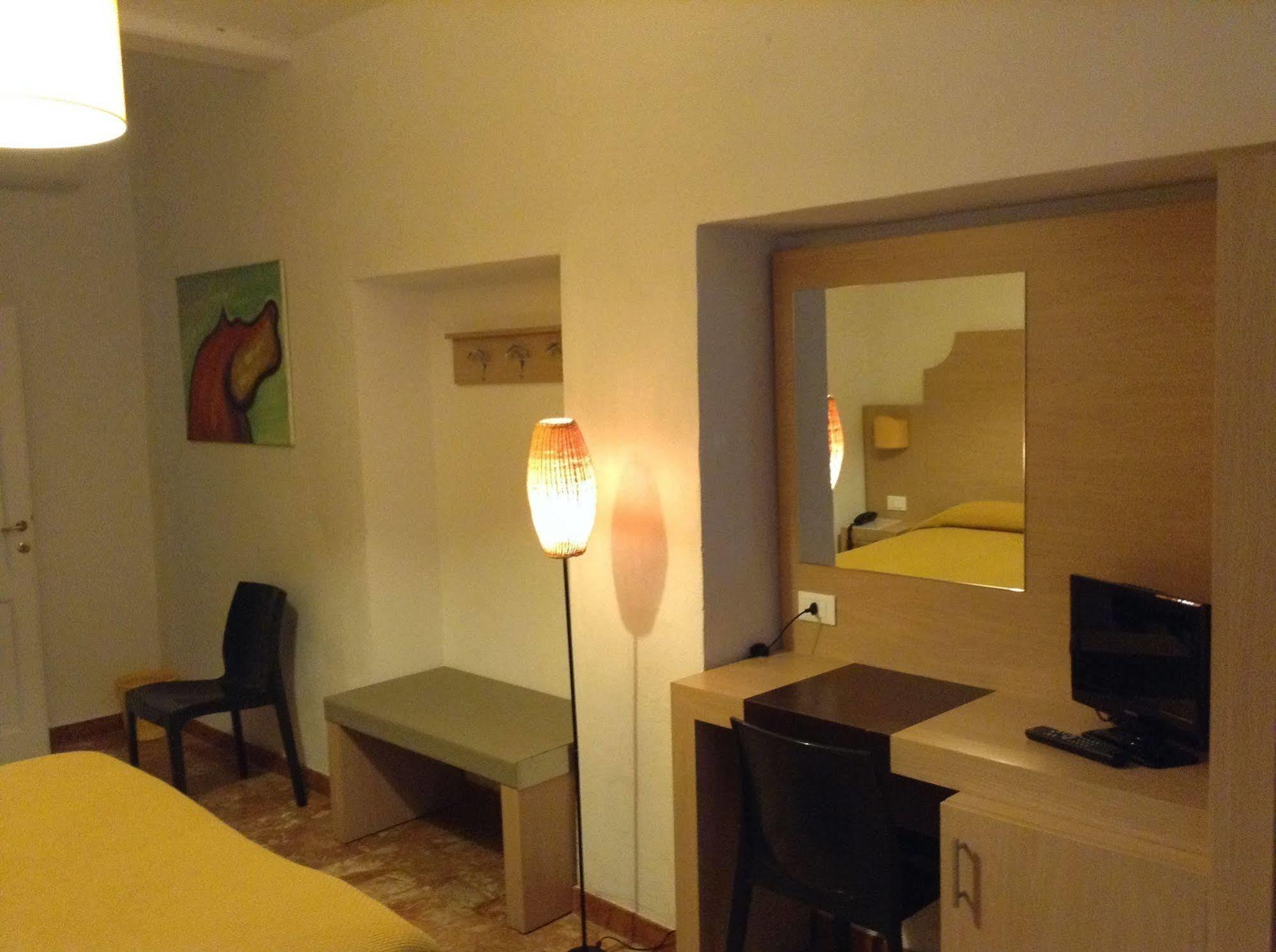 Albergo Giugni Prato  Zewnętrze zdjęcie
